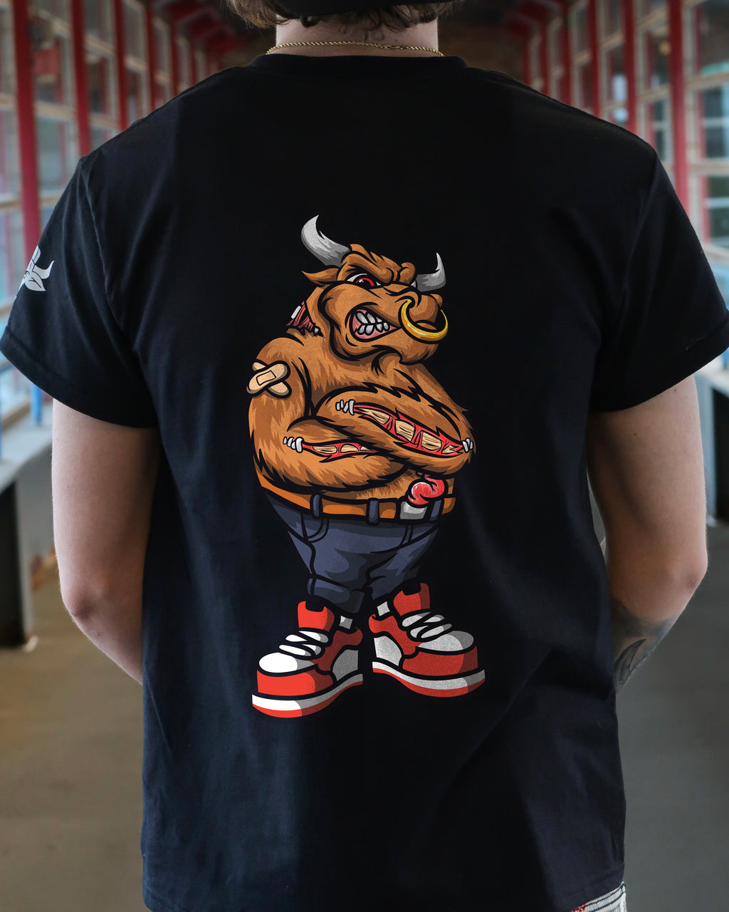 BULL T-SHIRT - BLACK
